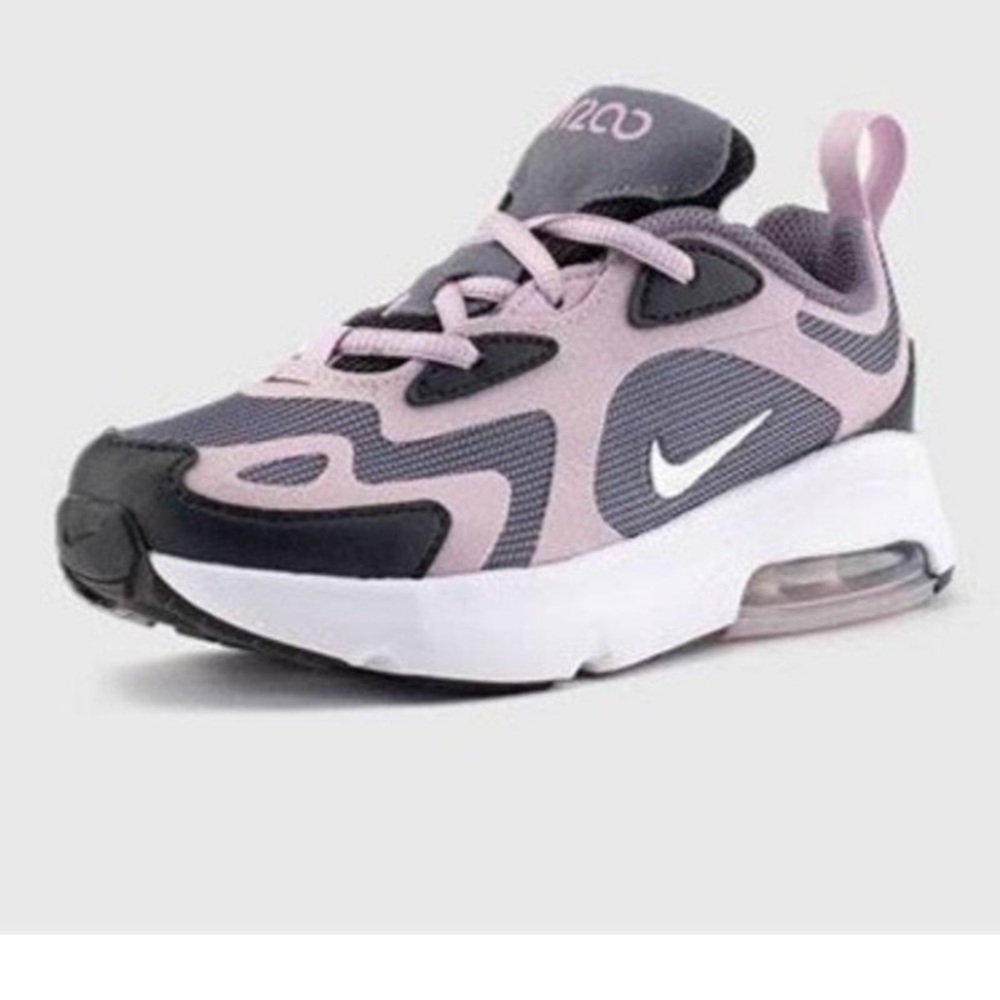 Nike Women’s Air Max 200 size 4.5